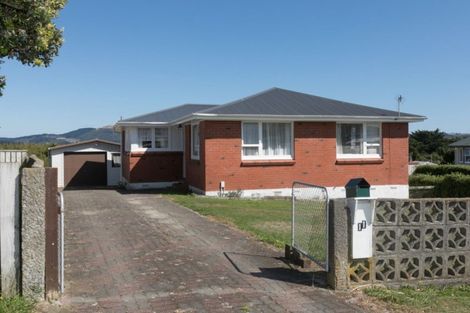 Photo of property in 11 Natone Street, Waitangirua, Porirua, 5024