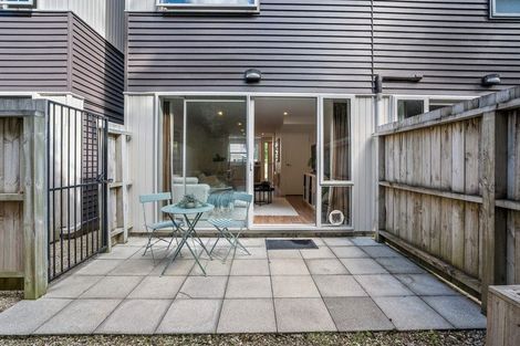 Photo of property in 11/8 Thatcher Crescent, Crofton Downs, Wellington, 6035