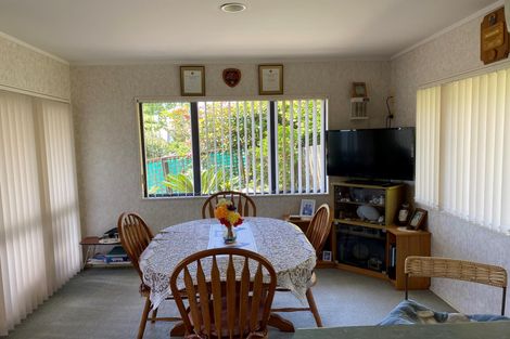 Photo of property in 35 Yorke Road, Haruru, 0204