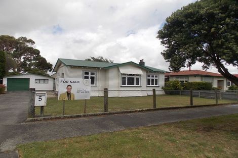 Photo of property in 5 Clausen Street, Takaro, Palmerston North, 4412