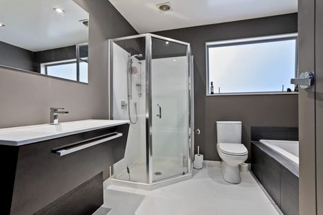 Photo of property in 229b Titirangi Road, Titirangi, Auckland, 0604