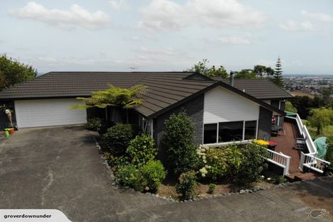 Photo of property in 327 Kaipara Road, Papakura, 2582