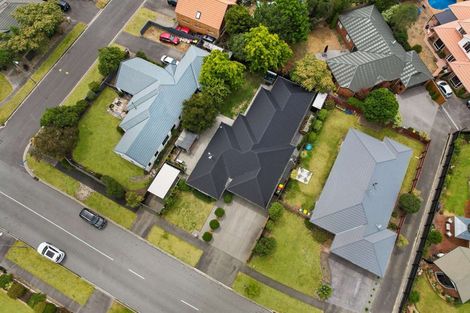 Photo of property in 33 Broadhaven Avenue, Parklands, Christchurch, 8083