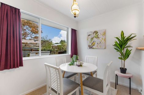 Photo of property in 25b Pehi Kupa Street, Waikanae, 5036