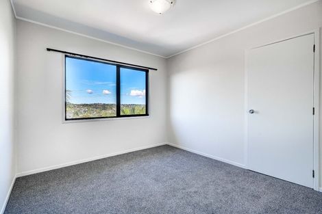 Photo of property in 29 Noeleen Street, Glenfield, Auckland, 0629