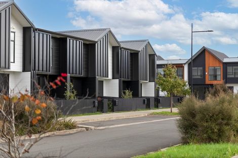 Photo of property in 4 Tuputupu Drive, Kumeu, 0810