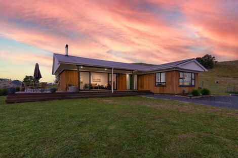 Photo of property in 12 Pipitiera Street, Taumarunui, 3992