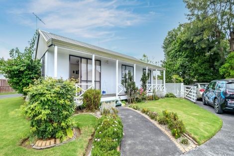 Photo of property in 3/9 Ireland Place, Ranui, Auckland, 0612