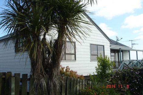 Photo of property in 36 Lewisham Street, Highland Park, Auckland, 2010