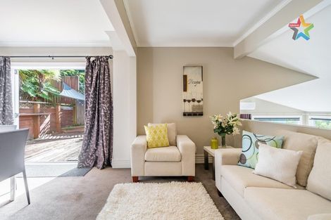 Photo of property in 2/150 Tirohanga Road, Tirohanga, Lower Hutt, 5010