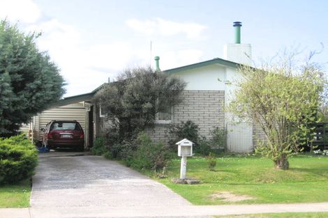 Photo of property in 9 Homedale Street, Pukehangi, Rotorua, 3015