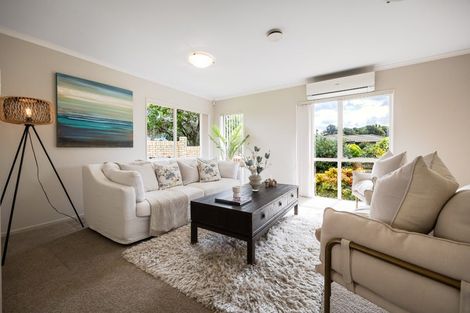 Photo of property in 2 Jubaea Place, Henderson, Auckland, 0610