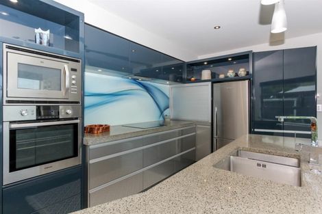 Photo of property in 46 Victoria Road, New Plymouth, 4310