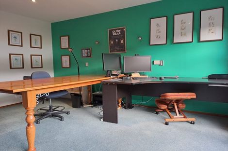 Photo of property in 72 Awarua Street, Ngaio, Wellington, 6035