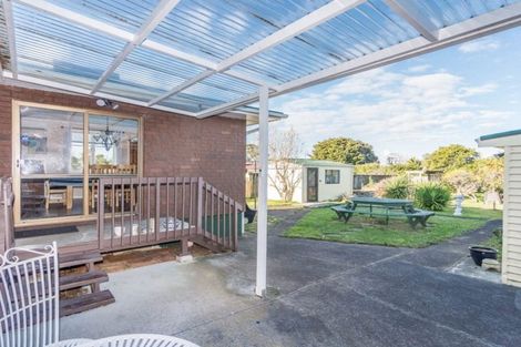 Photo of property in 20 Barrys Road, Glendene, Auckland, 0602