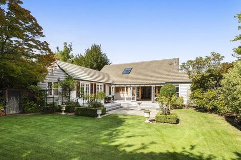 Photo of property in 48 Memorial Avenue, Ilam, Christchurch, 8053