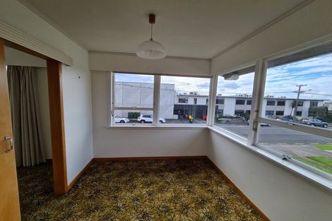 Photo of property in 264 Courtenay Street, Strandon, New Plymouth, 4312