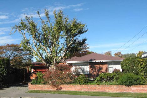 Photo of property in 13 Verran Place, Fendalton, Christchurch, 8052