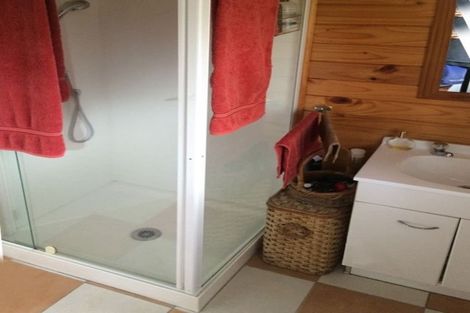 Photo of property in 42a Matipo Road, Mairangi Bay, Auckland, 0630