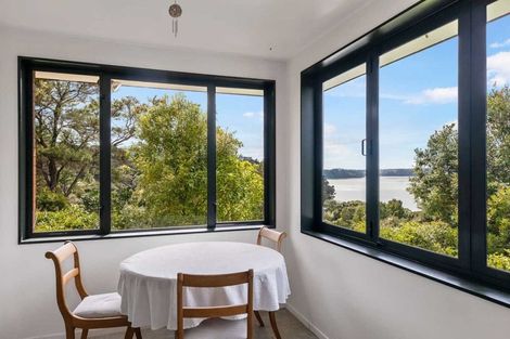 Photo of property in 116 Wood Bay Road, Titirangi, Auckland, 0604