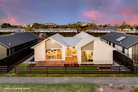 Photo of property in 3 Waianiwa Place, Burwood, 8083