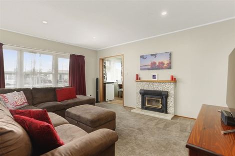 Photo of property in 99 Cargill Street, Papakura, 2110