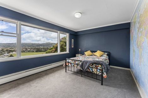 Photo of property in 212a Whites Line East, Waiwhetu, Lower Hutt, 5010