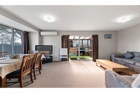 Photo of property in 12 Karnak Crescent, Russley, Christchurch, 8042