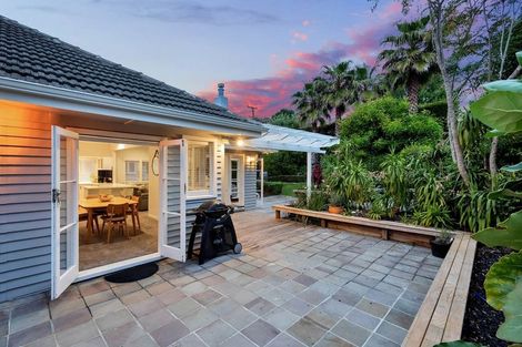 Photo of property in 1/53 Corunna Road, Milford, Auckland, 0620