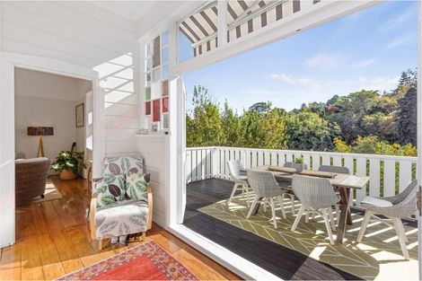 Photo of property in 20 Enfield Road, Hospital Hill, Napier, 4110