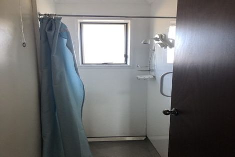 Photo of property in 2/54a Aorangi Road, Bryndwr, Christchurch, 8053