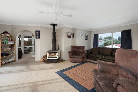 Photo of property in 14a Bayly Place, Te Puke, 3119