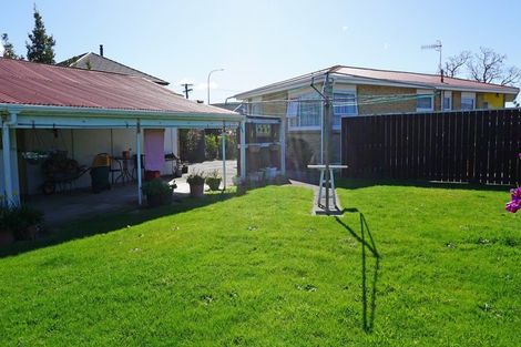 Photo of property in 129 Queen Street West, Levin, 5510