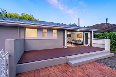 Photo of property in 223 Memorial Avenue, Burnside, Christchurch, 8053