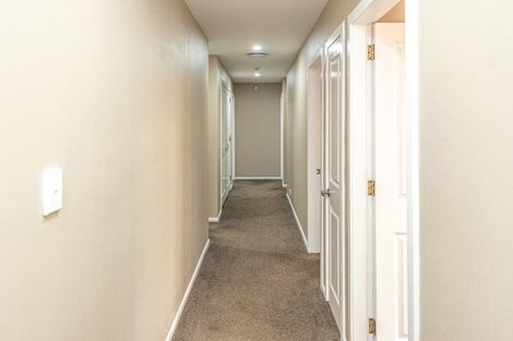 Photo of property in 16 Waharua Place, Tawhero, Whanganui, 4501