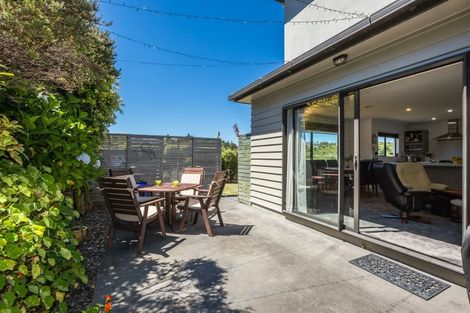 Photo of property in 19 Te Puia Drive, Aotea, Porirua, 5024