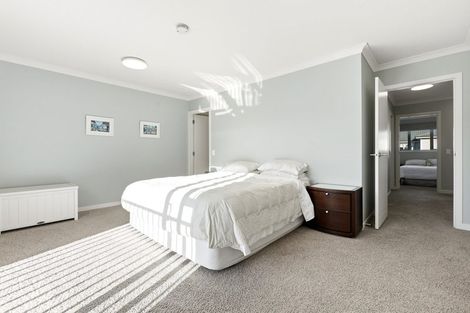 Photo of property in 56 Panorama Heights, Orewa, 0931