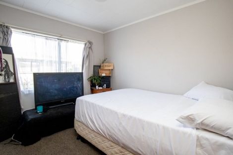 Photo of property in 14 Miller Place, Ngatea, 3503