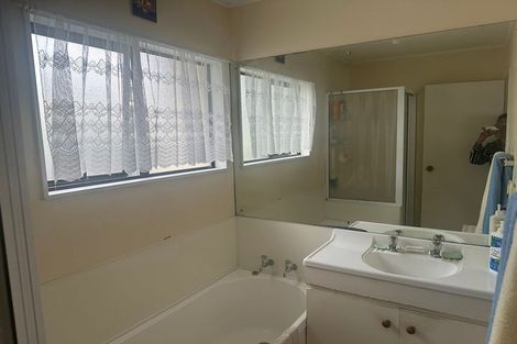 Photo of property in 2/4 Weiti Road, Orewa, 0931