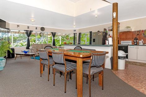 Photo of property in 95 Paremata Road, Tolaga Bay, 4077