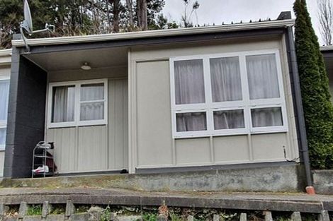 Photo of property in 2/20 Deller Grove, Silverstream, Upper Hutt, 5019