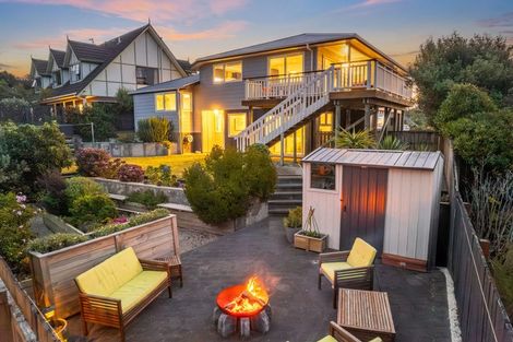 Photo of property in 7 James Cook Drive, Whitby, Porirua, 5024