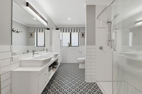 Photo of property in 8 Silver Springs Boulevard, Mosgiel, 9024