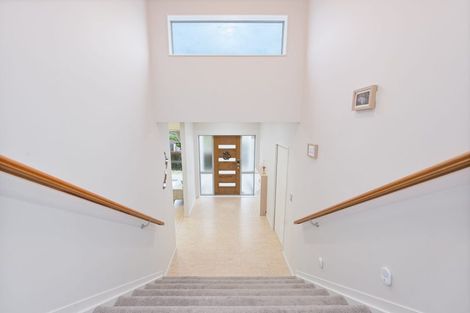 Photo of property in 9 Cityview Place, Massey, Auckland, 0614