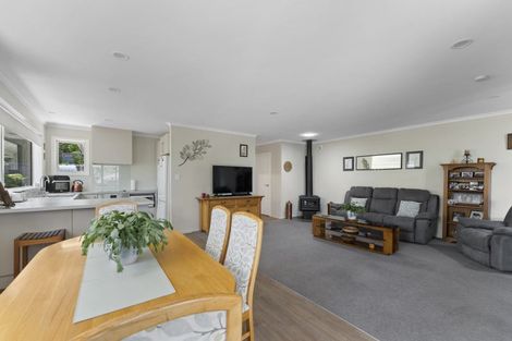 Photo of property in 118 Milton Terrace, Picton, 7220