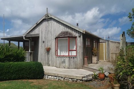 Photo of property in 67 North Street, Mokau, 4376