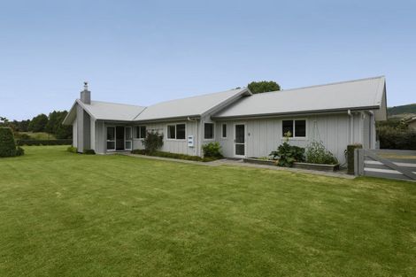 Photo of property in 81 Lisland Drive, Kinloch, Taupo, 3377