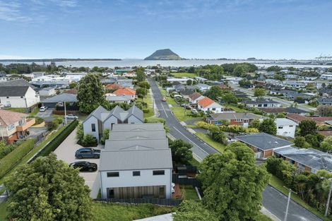 Photo of property in 1/59 Seaview Road, Glenfield, Auckland, 0629