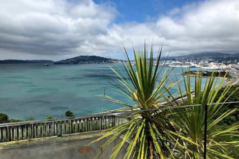 Photo of property in 11 Sovereign Point, Kaiwharawhara, Wellington, 6035