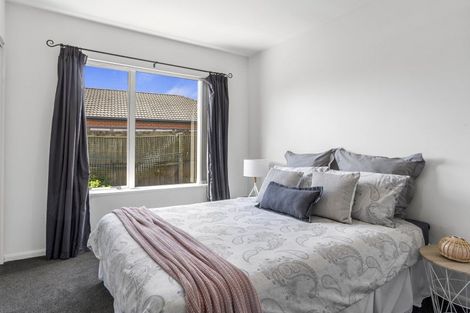 Photo of property in 2 Gerald Beattie Lane, Rangiora, 7400